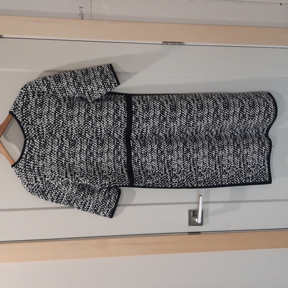 LK Bennett Large Black White Knit Elbow Sleeve Dress - Picture 4 of 5